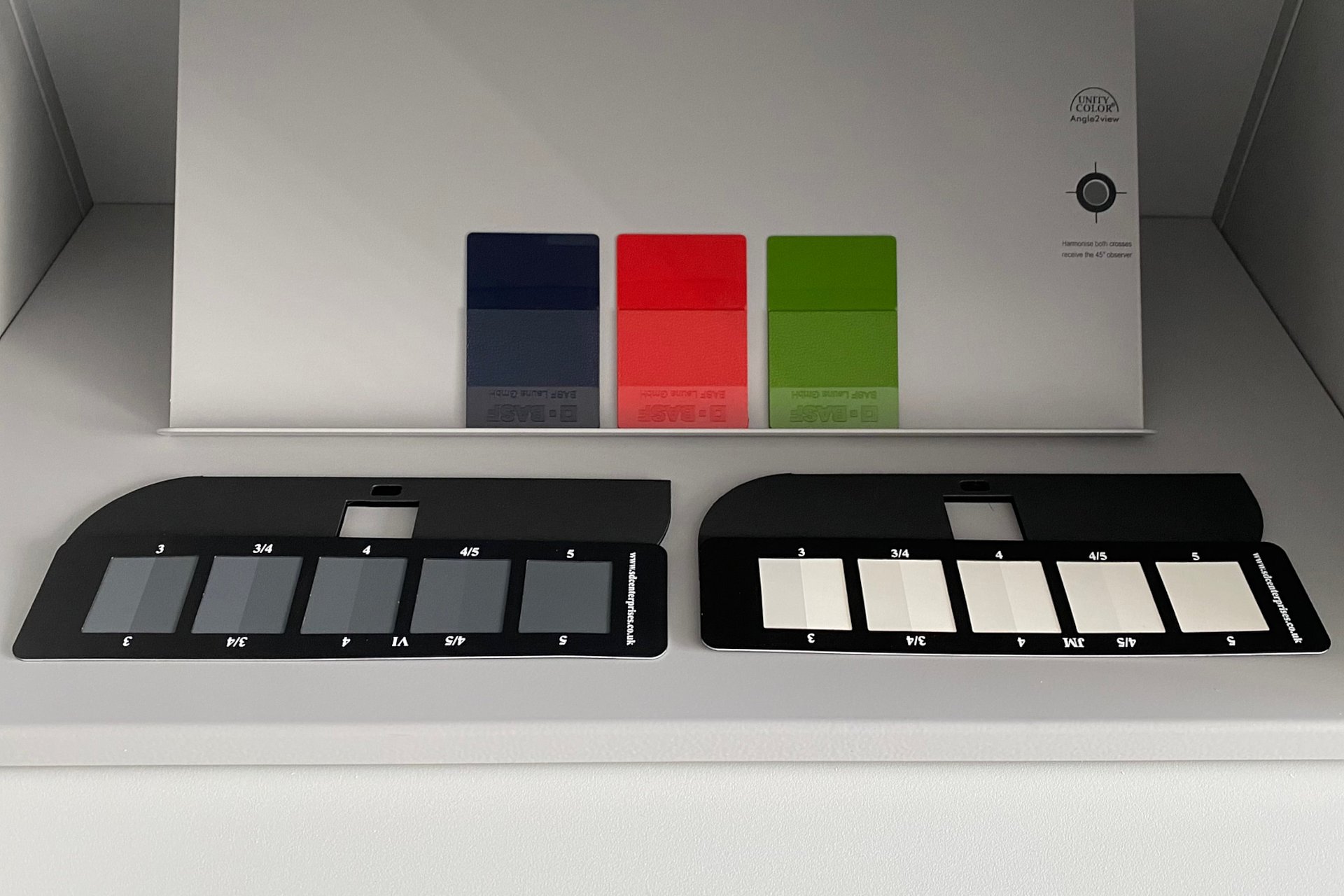 Graumaßstab nach ISO 105-A02 und ISO 105-A03