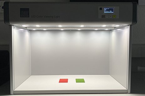 Lichtkabine LED Color Viewing Light M 2.0 Hybrid
