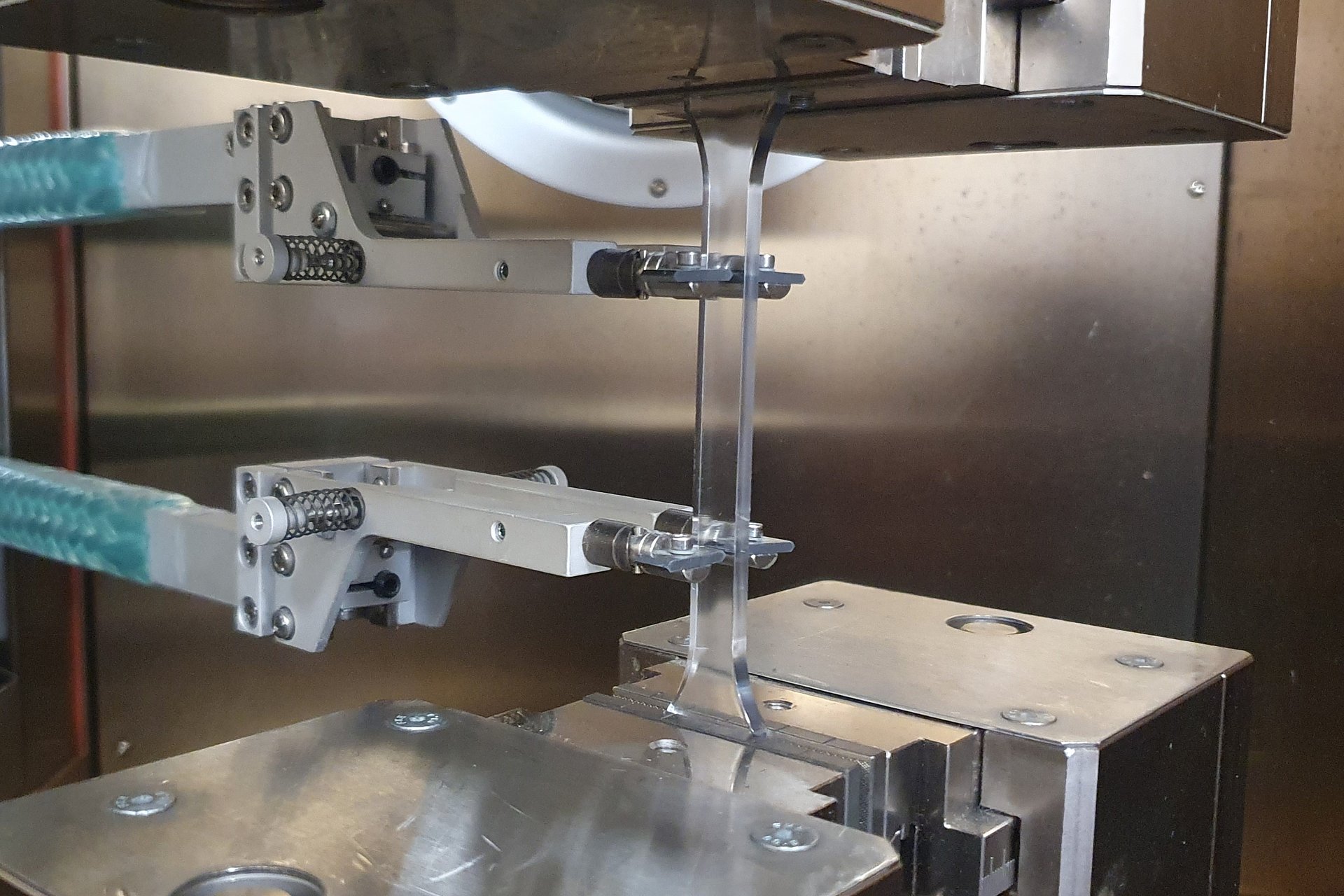 Zugversuch Kunststoff Elastomere kunststoff-zugversuch-elastomere